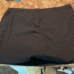 Women’s black skort